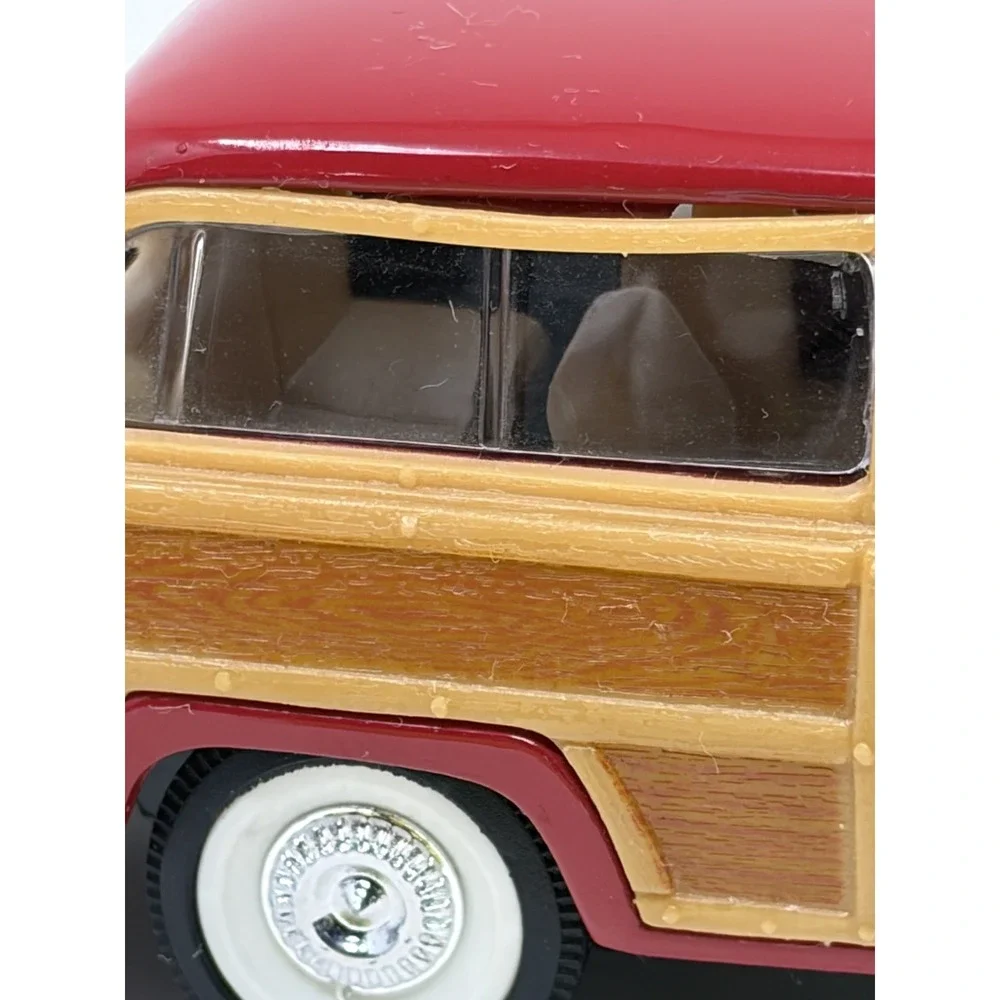 Brown Maroon 1949 Ford Woody Wagon SS 5737 Die Cast Car 1:38 Pre-Owned